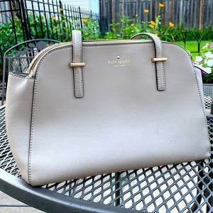 kate spade large used 5 pocket zippered handbag.